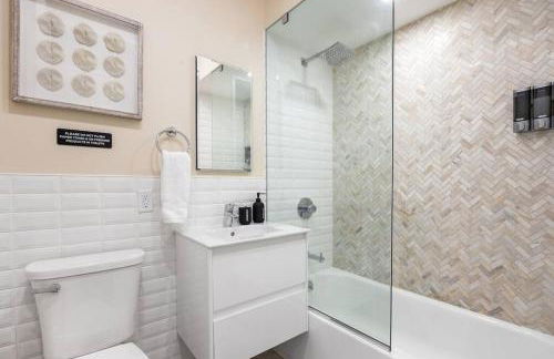 SWJ 2nd - Times SQ, Brooklyn Bridge, LGA in 15 min - Foto 18