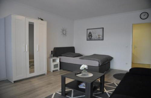 Deluxe Apartment - Ruhe Oase - 1ZKB Balkon - Parkplatz - Self Check-in 24h - Foto 1