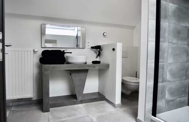 Tranquil Holiday Home in Manhay with Hot Tub near Ski Area - Photo 11