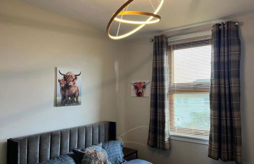 Panmure by CENTRAL SERVICED APARTMENTS - 2 Double Bedrooms - Monifieth - Sleeps 4 - Modern & Unique - Smart TV & WiFi - Fully Equipped Kitchen - Spacious & Unique - Foto 17