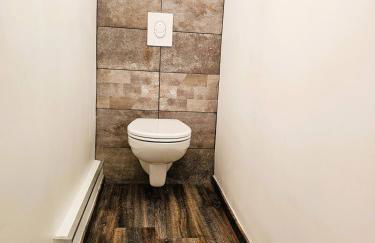 Mitrons - Apt B - Photo 15