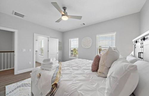 Modern Beach House with Fire Pit and Swimming Pool - Foto 14