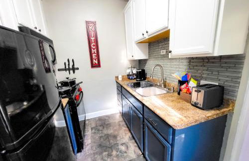 KingBed15 Mins to DTWN, 3 miles to CLE Clinic & CWRU - Foto 4