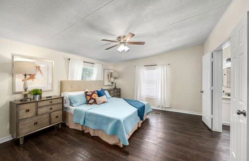 Accessible 3BR Home Sleeps 12, Pet-Friendly, Near Lake Conroe - Foto 28