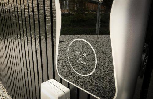 Black Barn Skye - Contemporary 3 bed / 4 bath home - Photo 37