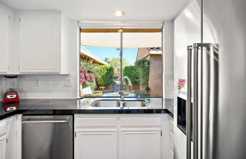 Sunrise Sanctuary Monthly Retreat with Pool - Foto 17