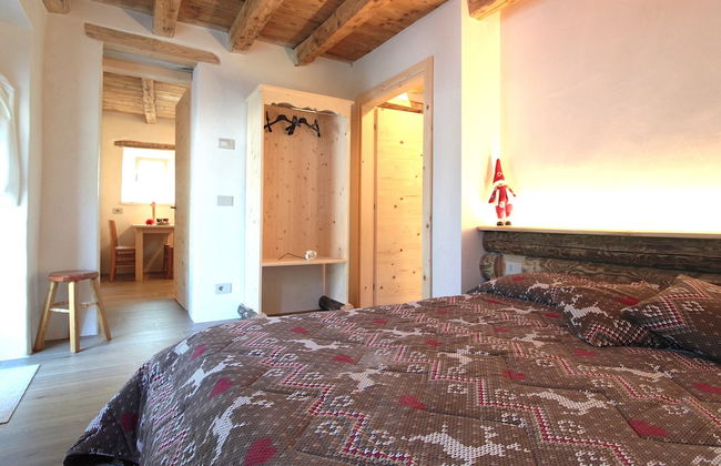 Baita Tersilia Near Lake And Mountain - Photo 14