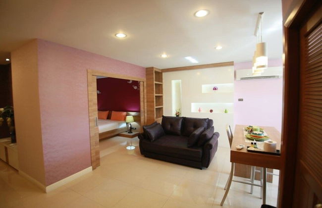 Pintree Service Apartment Pattaya - Foto 40