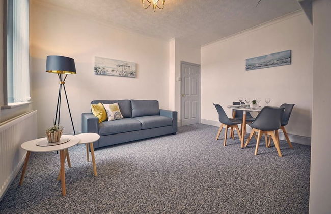 Host Stay Silverlinings - Photo 11