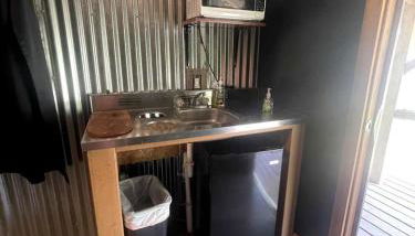 Relaxing Group Cabin with Fire Ring in Indiana - Foto 4