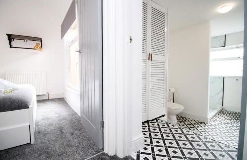 3-Bed Townhouse - Central, Free parking - Foto 30