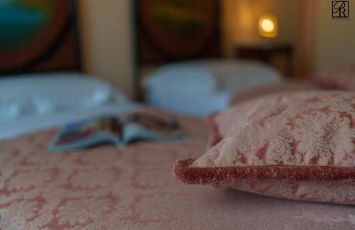 Palazzo Rossi, Historic Boutique Home in Marche - Foto 56