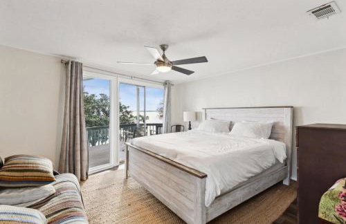 Lone Star Lake Cottage-NEW Trex Deck, boat dock - Foto 11