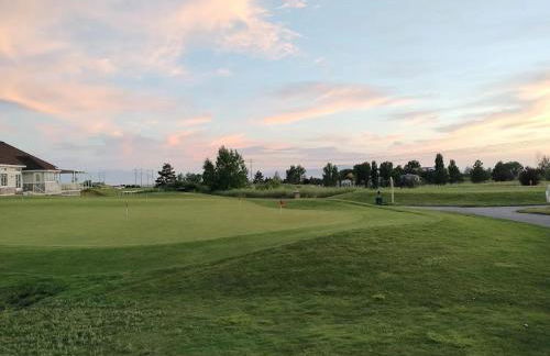 Cute Spacious Home - Photo 48