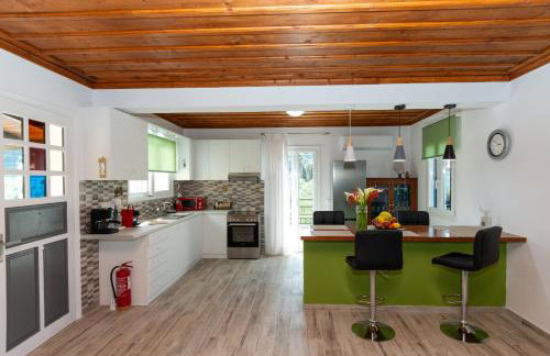 Mina's Art Loft with panoramic views - Foto 8