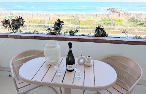 Studio Vue mer, Piscine, Wifi, Climatisation, Parking privé, Terrasse 1ère ligne - La Coulée Douce - Foto 4