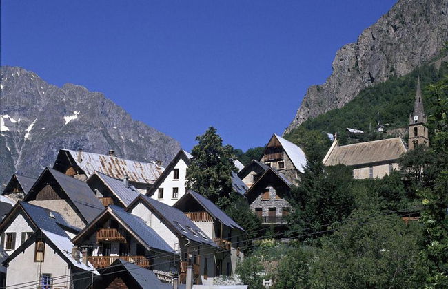 Chalet in Les Deux Alpes With Heated Pool - Photo 23