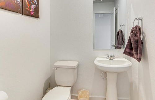 8 Mi to Celebration Station Family Getaway! - Foto 20