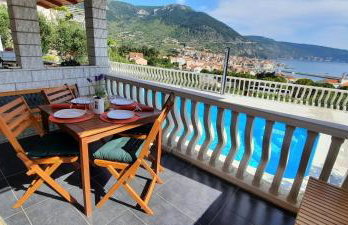 Apartments SUHO Komiza - Photo 32