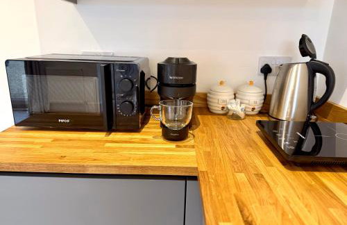 Bespoke 1 Bedroom Barn by Stansted Airport & Holiday Parking - Foto 14