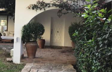 Villa with Heated Pool and Jacuzzi close to Puerto Banus and Beach - Photo 49