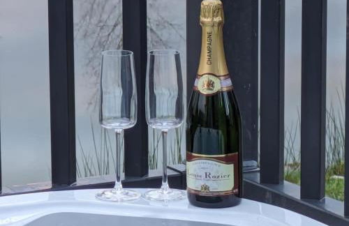 Kingfisher Lodge - Lakeside Lodge With Hot Tub - Foto 7