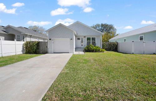 5 Minutes to Beach and Downtown Fire pit Grill - Foto 61