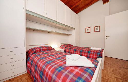 Villa Mira - pool - view - aircon - Foto 23