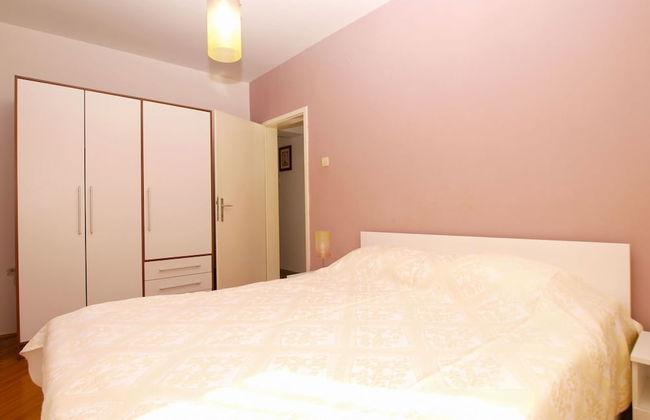 House 1201 - Photo 4