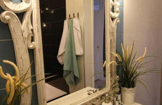 Duplex with terrace in Alfama, Central Lisbon - Photo 16