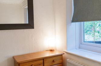 5 Bed Townhouse with Garden & Parking by BrumStay UK - Foto 37