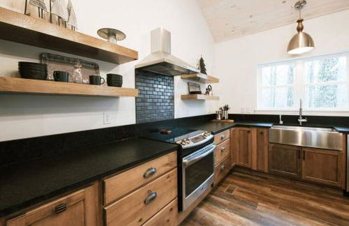 Hot-Tub Wifi Fireplace - Honeysuckle Bridge - Foto 17