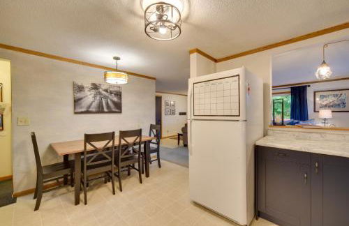 Hermantown Home with Decks, Grill and Hot Tub! - Foto 11