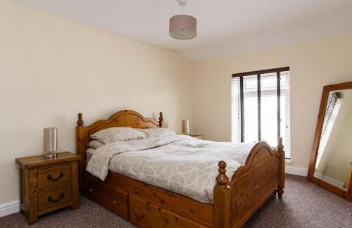 Colliers House - Photo 29