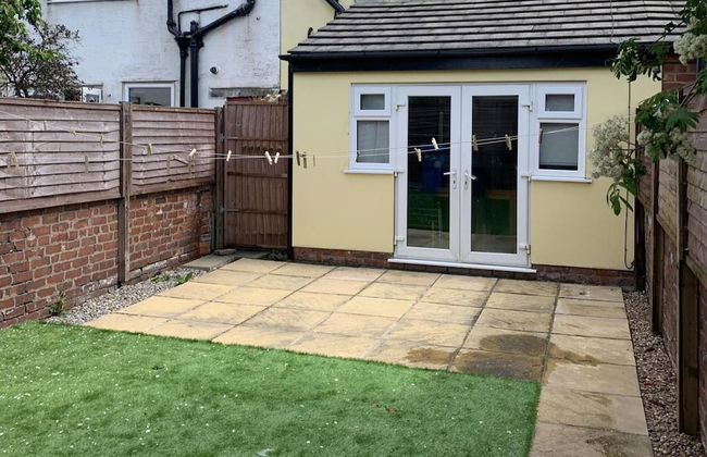 House - Sleeps 5 - Pet Friendly - Garden - Parking - Foto 12