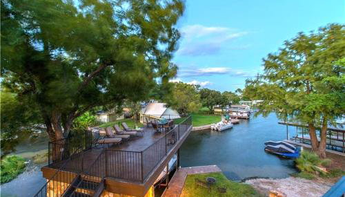 LBJ Lake Home - Private Cove - Lake Toys - Boat Slip - Foto 2