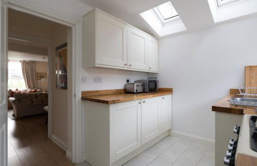 Beautiful cottage style 3-bed By Valore Property Services - Foto 15