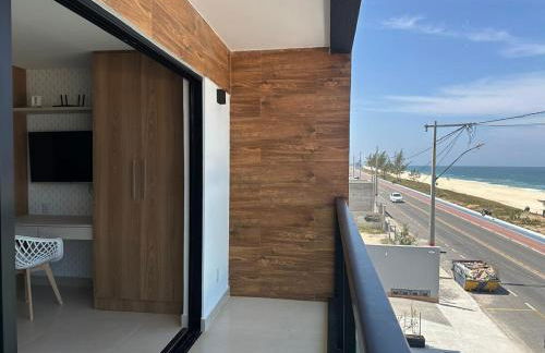 Luxuoso flat na praia de Itaipuacu - Foto 6