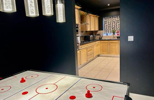 5 Bedroom House - DISC0UNTS - Parking, Contractors, Group, Family - Foto 55