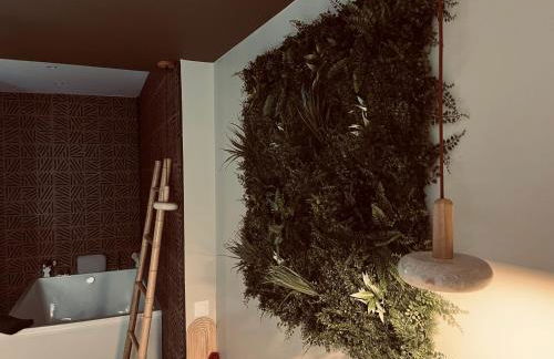 Love Room Valence - Suite romantique avec balnéo privée 2 places - Foto 22