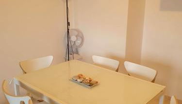 CASARES appart 2 ch dans parc tropical avec vue sur mer, montagne et piscine - Photo 5