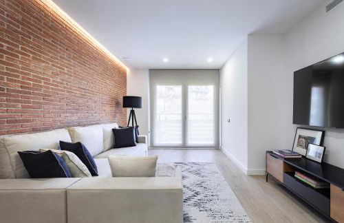 ApartsNouBcn Equador Les Corts - Photo 2