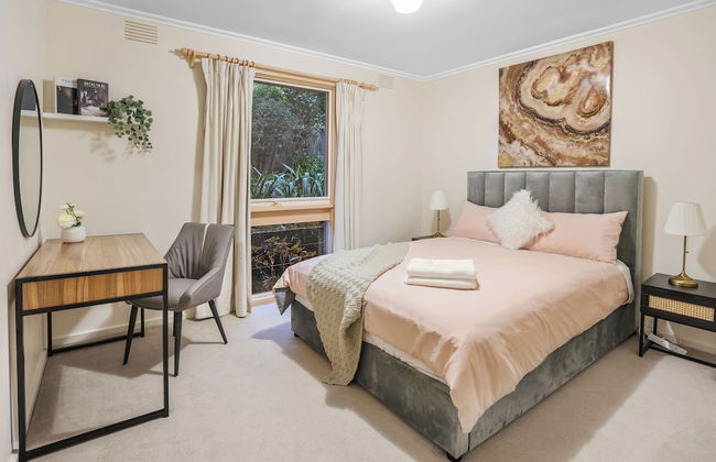 Stylish Retreat at Wheelers Hill 5BRM - Foto 13