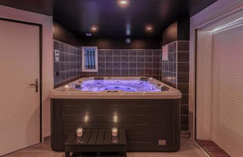 Suite romantique La Maison de Flora SPA intérieur, jardin et lit King size - Foto 5