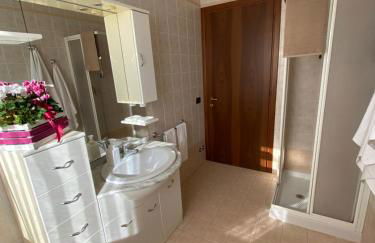 OTB Italia 2 - Alloggio accogliente tra Venezia e Treviso con 2 Terrazze e Posto auto Coperto - Foto 3