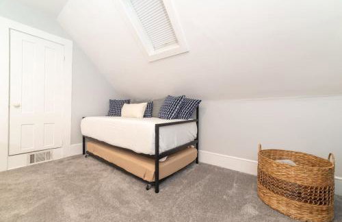 Downtown House Sleeps 10 with 3 King Beds and More - Foto 15