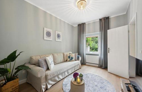 Altstadt Apartment am Wasser mit großem Garten - Photo 3