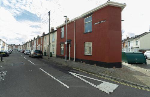 Open Mind Property - 4BR, 17 Guests & Free Parking - Foto 34