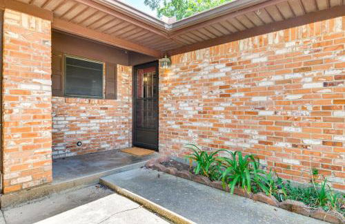 2 Mi to Kyle Field Bryan Home with Fenced Yard - Photo 24