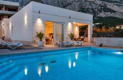 Villa Violet with Salt water pool - Foto 2